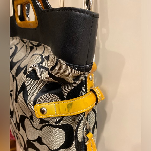 COACH 3-way bag/ handbag/shoulder/clutch - Picture 7 of 15